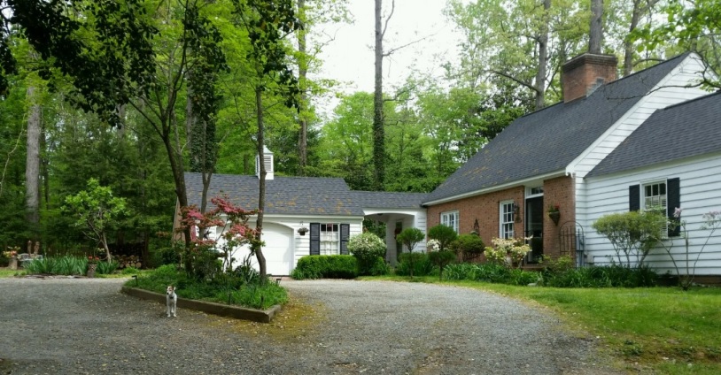 The owners of this home on Lake Drive applied for a special use permit to rent rooms out to tourists. (JCC)