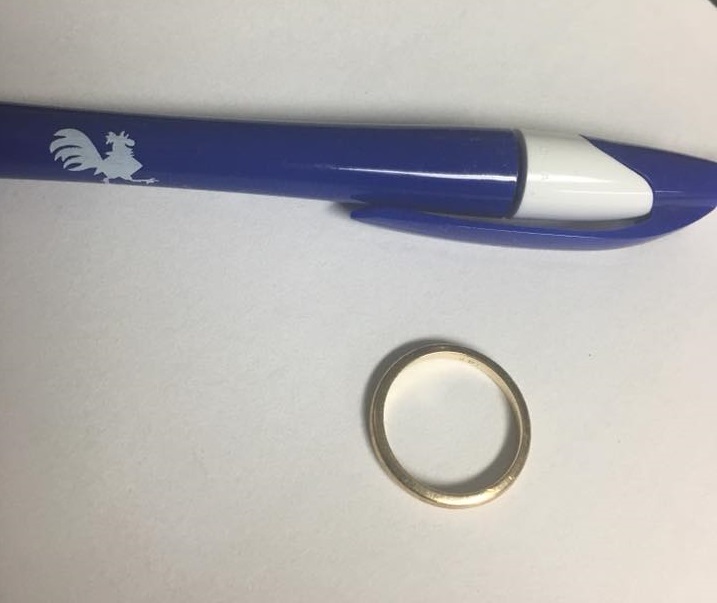 A photo of the missing wedding band was shared by Blue Talon Bistro in the hopes they'll connect with its owner. (WYDaily/ Courtesy Blue Talon Bistro)
