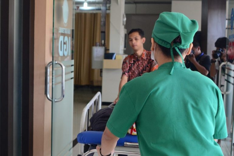 As the coronavirus pandemic continues, local hospitals are seeing a decline in emergency room patients. (WYDaily/Flickr)