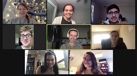 Virtual Learning Partners: Ann Duke '22 (center), a student facilitator for the program, meets weekly via Zoom with fellow W&M volunteers to discuss the week's tutoring sessions. (WYDaily/ Courtesy of W&M News)